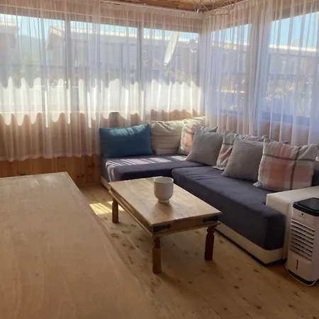 Sea Apartment *